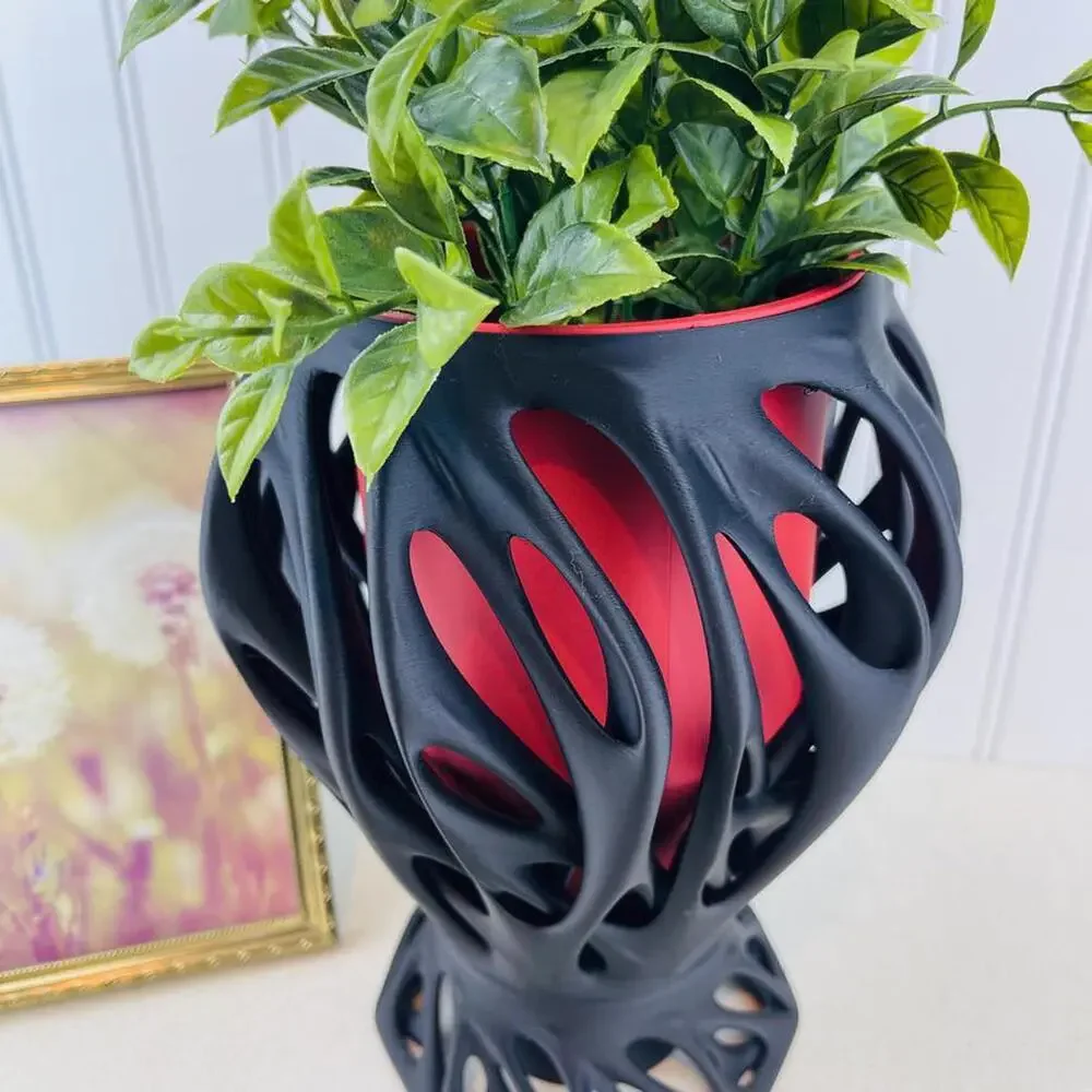 Modern Abstract Planter Pot with Drainage, Mantis Indoor Planter Pot
